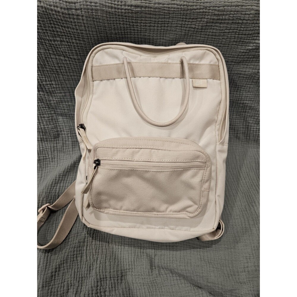 Nike Beige Backpack Medium Women's Bag Zipper Accents Inner Pockets Compartments